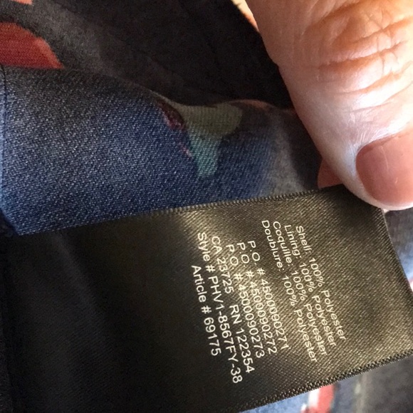 Aritzia Babaton Size 6 Jedd Faux Wrap Floral Dress in Excellent Condition Hi Low - Picture 8 of 8